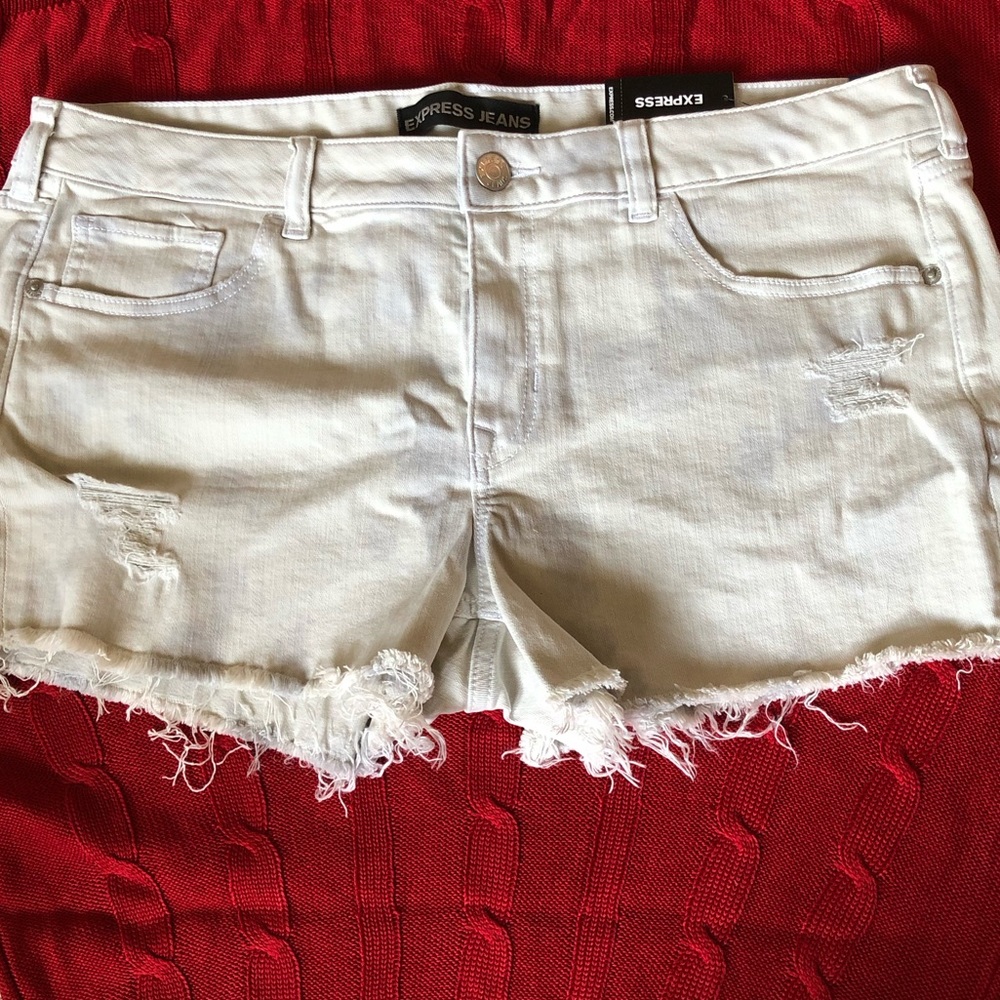 Express Shorts